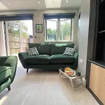 Superb Townhouse Near Vibrant Gloucester Road * Bristol
