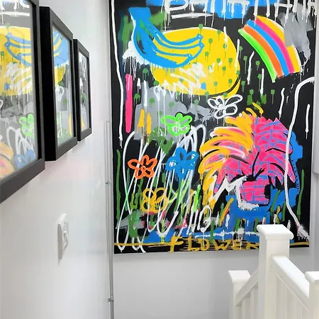 Superb Townhouse Near Vibrant Gloucester Road *