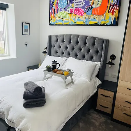 Superb Townhouse Near Vibrant Gloucester Road Holiday home